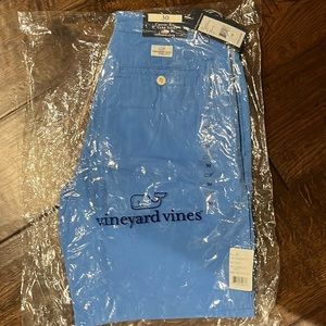 Vineyard Vines Classic Fit 9” Club Short (Size 30 waist)